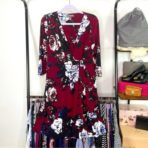 A Pea in the Pod Maternity Maroon Floral Wrap Dress - Picture 1 of 7